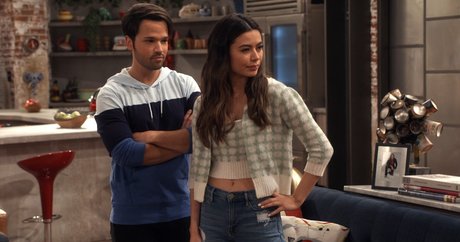 Miranda Cosgrove schöne hübsche foto