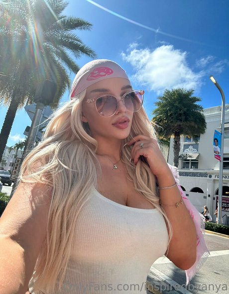 inspiredbyanya xxx nackte foto