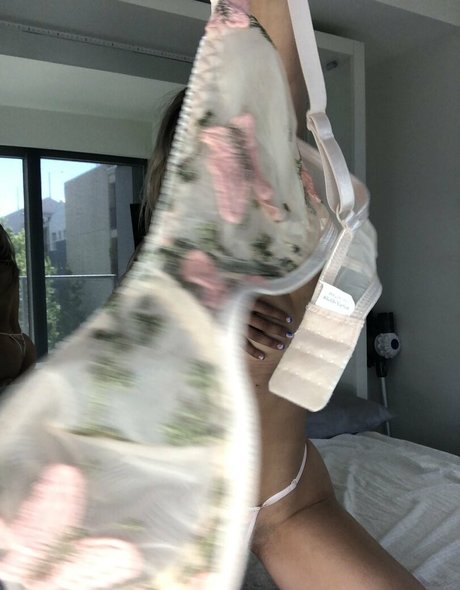 raibrazil schauspielerin kunst fotos