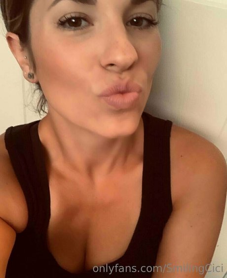 kleiner schwanz shemale onlyfans nacktheit kostenlose bilder