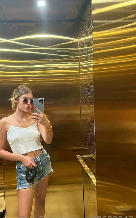 große titten öffentliche onlyfans kunst kostenlose foto