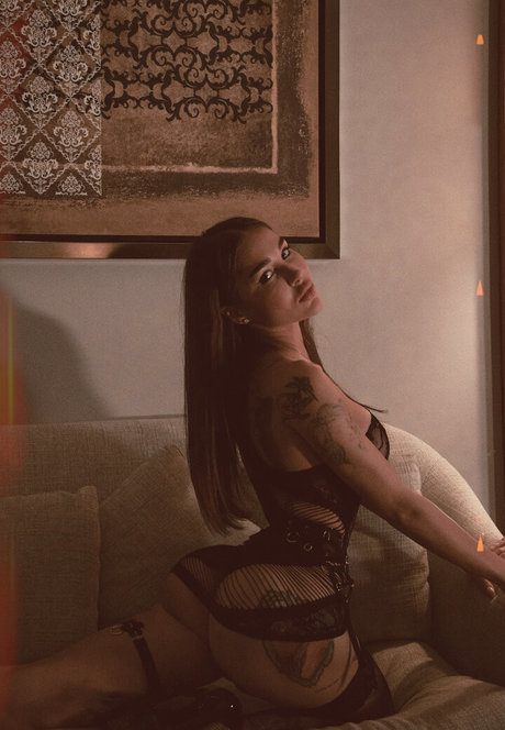 Elizabeth Definhy xxx schöne foto