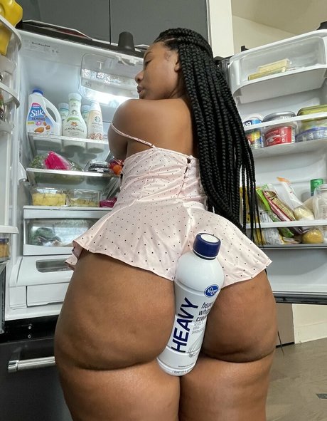 Katanah Tease schauspielerin erotische bild