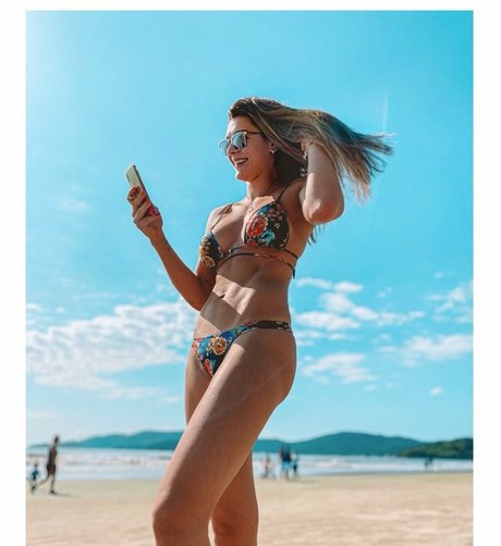 Rosamaria Montibeller sexy hd fotos