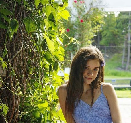 A Bit Rebecca top foto