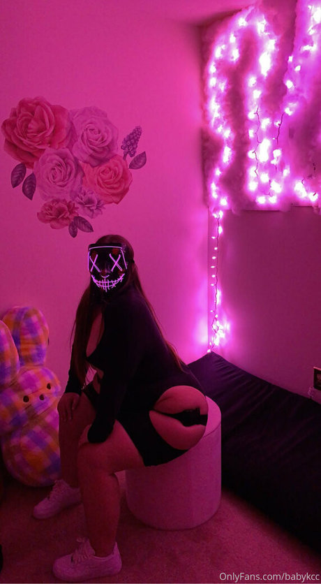 babykcc heiße kunst archiv