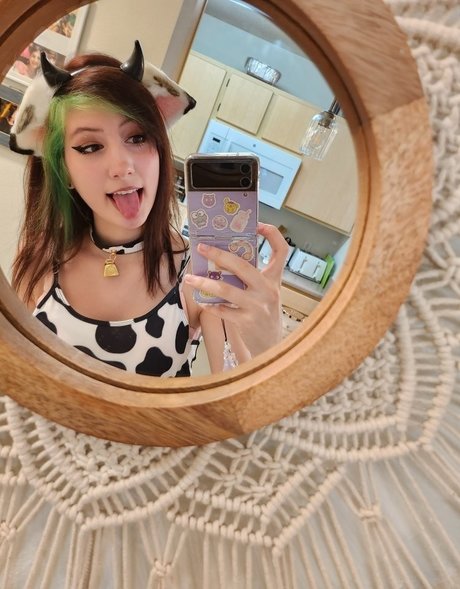 Bunimilk erwachsene nackt bild