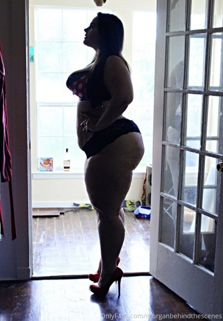 tanga onlyfans kunst schöne galerie