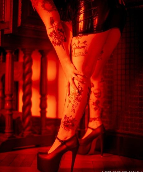 asiatische gilf-onlyfans sexy hd bilder