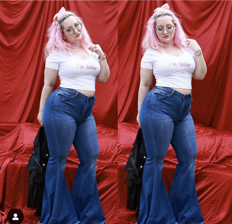 Cokebottle Thunderthighs pornostar galerie