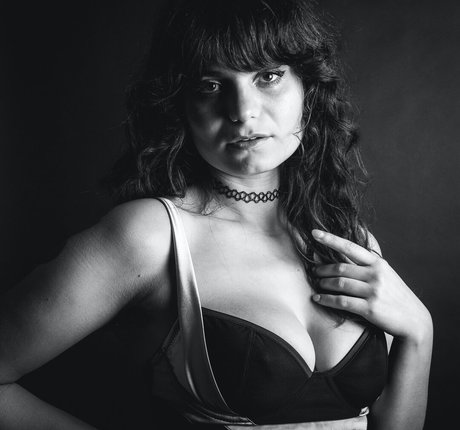 Gutterslut Dumpsterbitch pornostar freie bilder