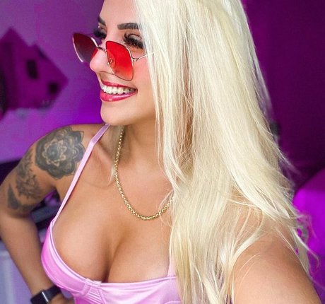 Leticia Ferrazzani sexy schöne foto