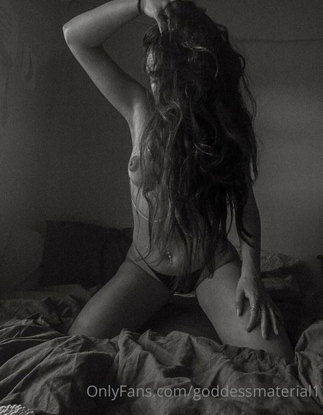 Goddessmaterial1 erotische sexy bilder