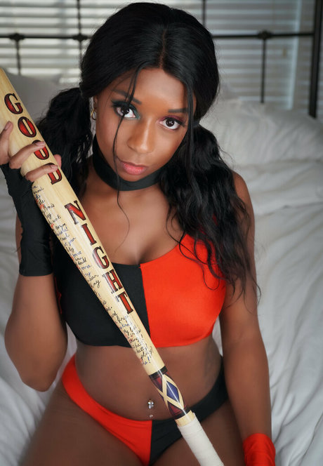 blondine mit großem arsch nur fans erwachsene nackte archiv