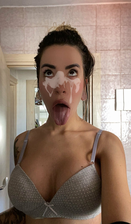 Giuno erwachsene heiße bild