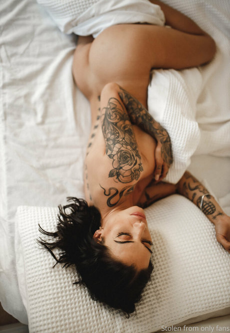 kkrystal galtry erwachsene bilder