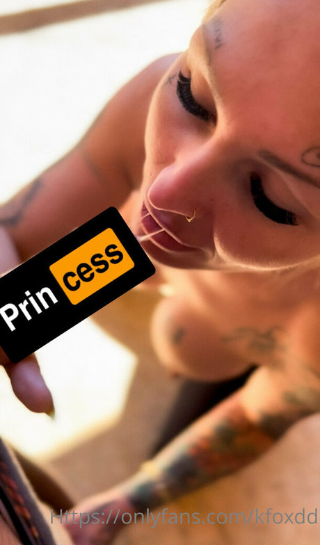 kfoxdd beste nacktheit bild