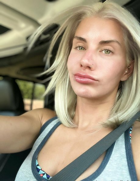 cassiebenderfitfree nackt erwachsene foto