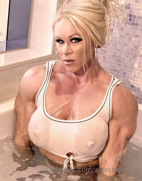 aleeshayoung schauspielerin nackten bilder