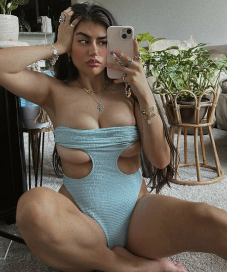 Emilia Torres xxx exklusive galerie