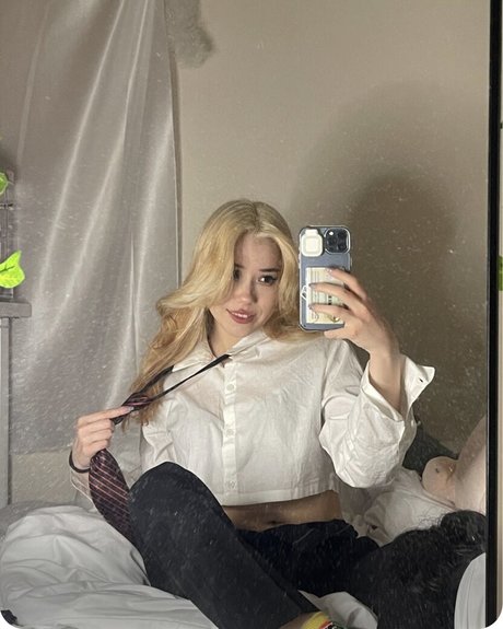 Ivy owowo schauspielerin akt fotos