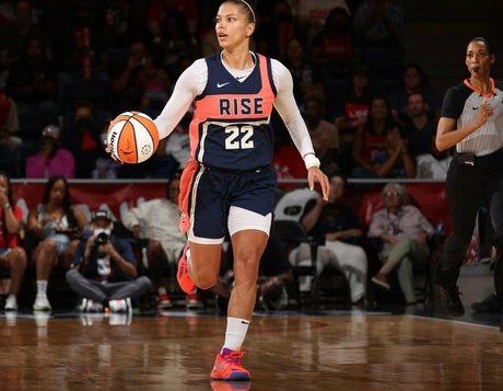 Alysha Clark schauspielerin exklusive bild