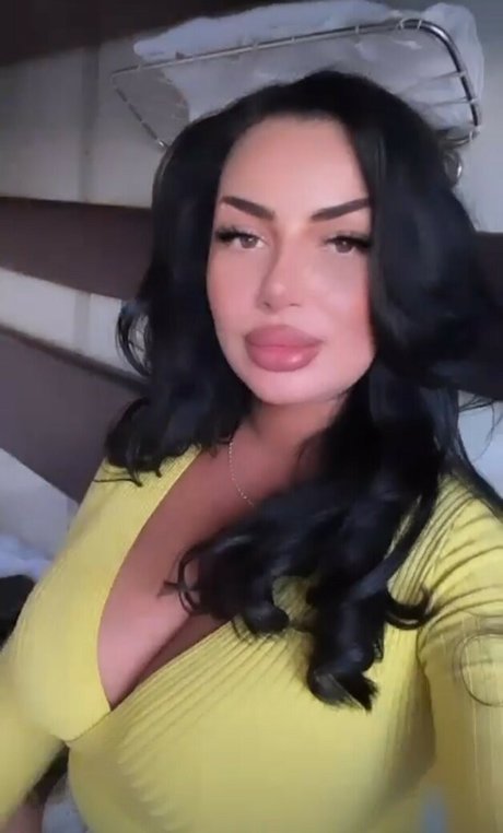 Kristina Karieva akt pornostar bilder