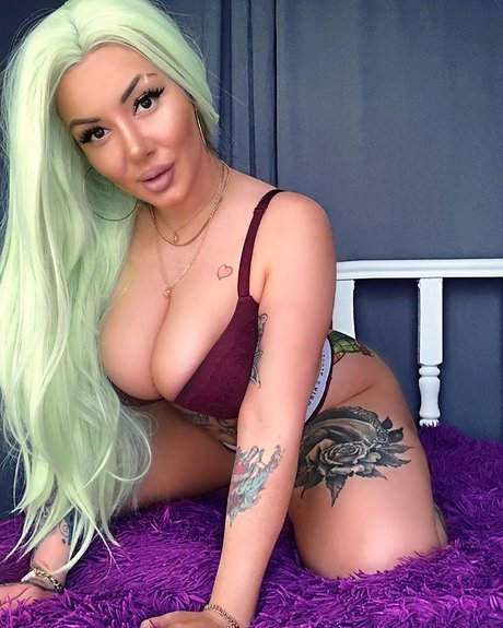 Kristina Karieva xxx nackte fotos