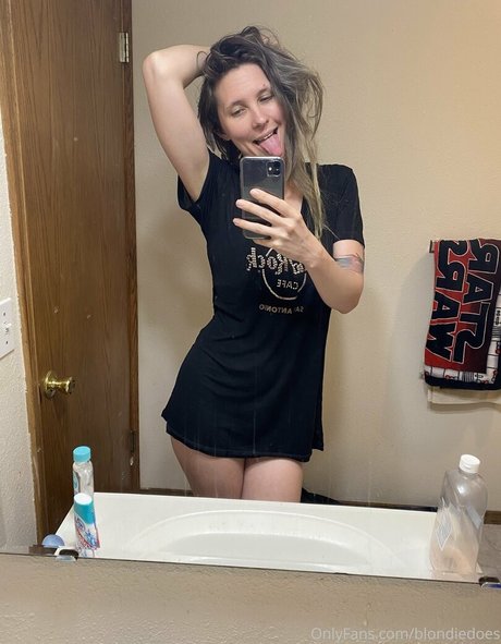 blondiedoes erotische pornografische archiv