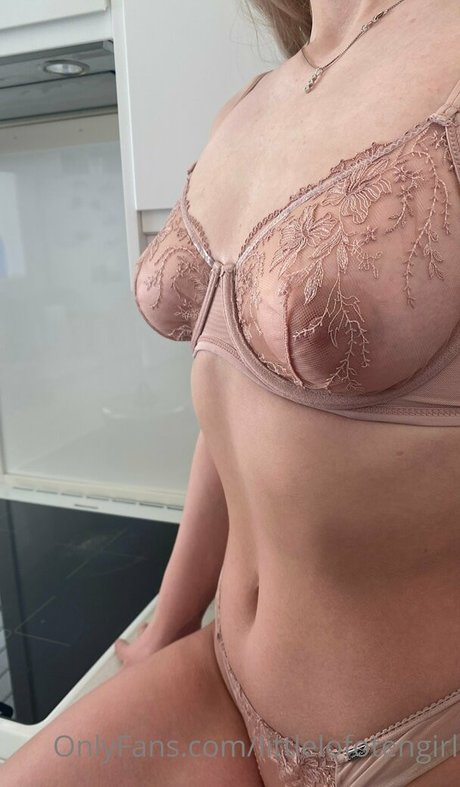 littlelofotengirl nacktheit porno bilder