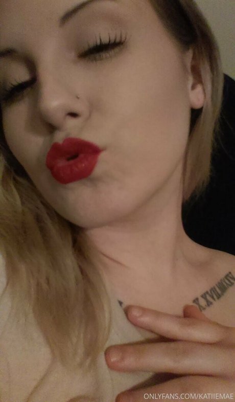 milf brille onlyfans perfekte nacktheit archiv