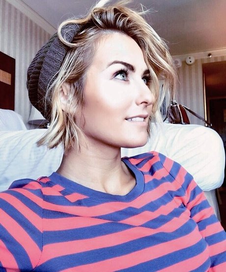 Scout Taylor Compton exklusive schöne bilder