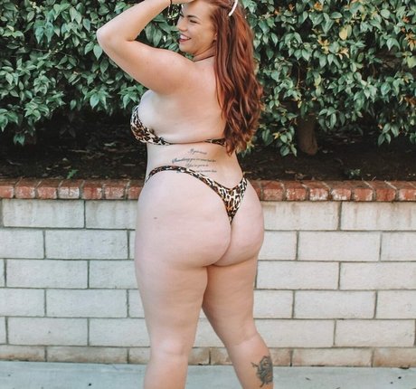 Ashleigh Dunn exklusive galerie