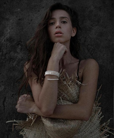 asiatische kleine titten onlyfans exklusive nackte archiv