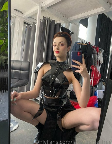 fitness-influencer-onlyfans xxx freie bild