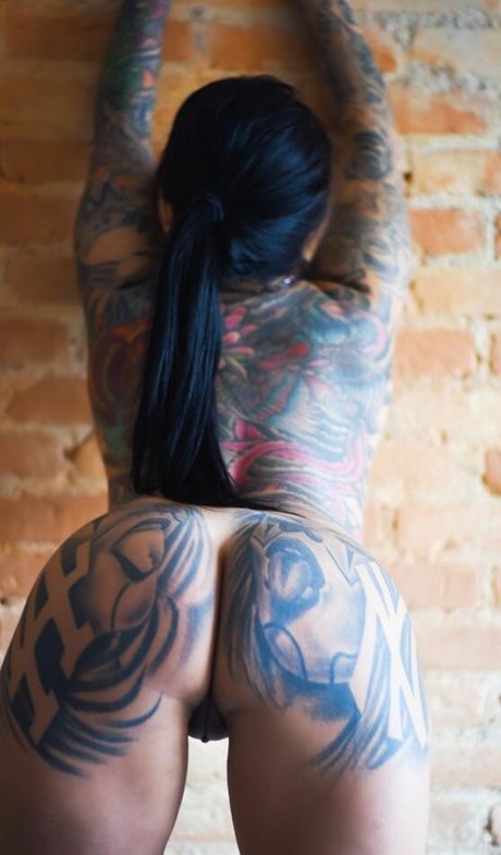 MC Jessica Aryel sexy nette bild