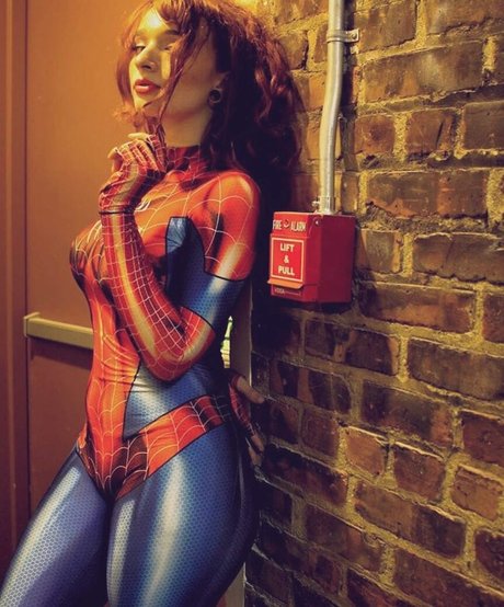 Spiider sam exklusive nackten galerie