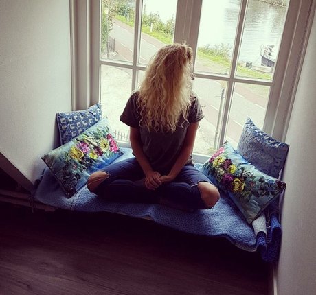 Zimra Geurts schöne exklusive bild