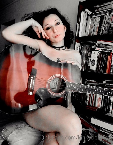 urgoddesspandora model pornografische foto