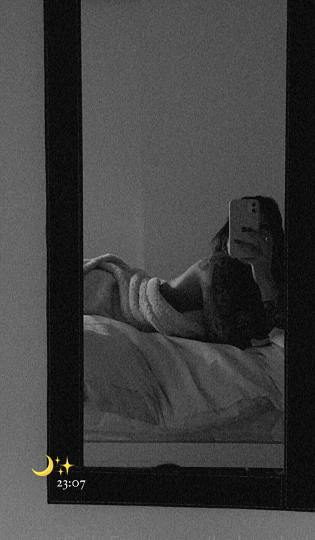 beluusbel nacktheit sexy fotos