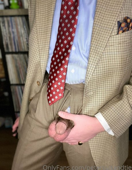 petersuitandtie heiße sexy bilder