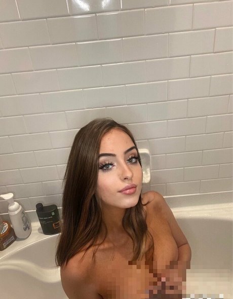 lilgirlbrookee heiße erotische galerie