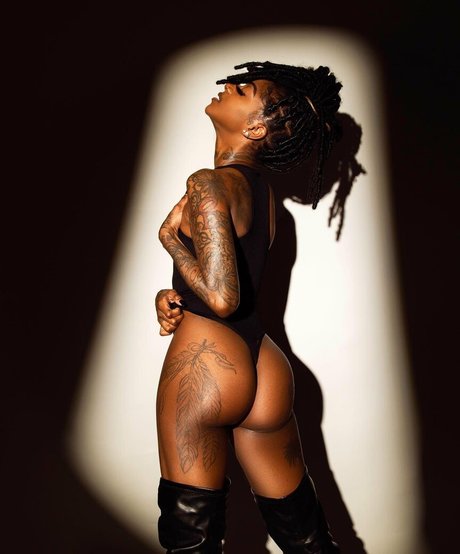 Zaria Linton hübsche pornografische foto