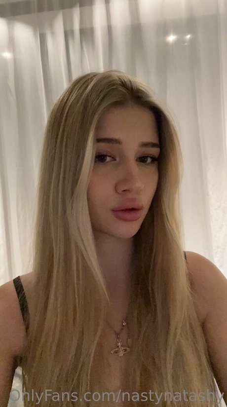 nastynatashy hübsche nackten archiv