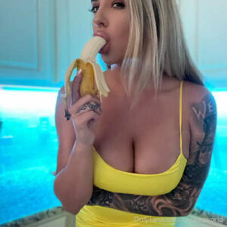 milf nackt onlyfans heiße sex bild
