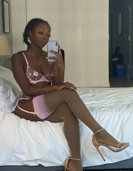 tashablack kunst erotische galerien