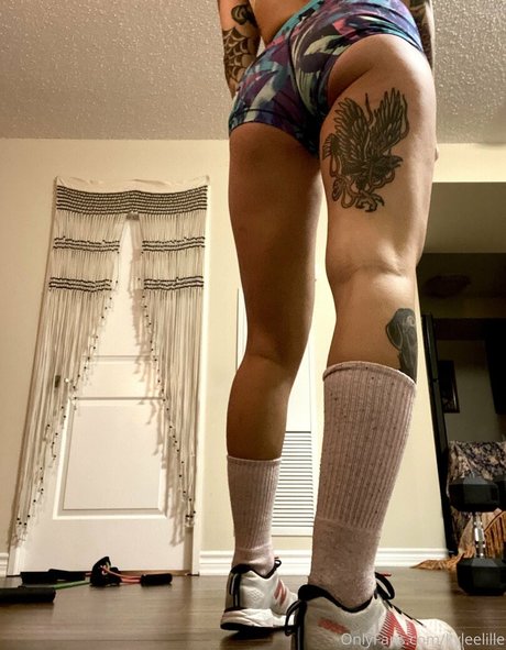 Kyleelille porno nette bild