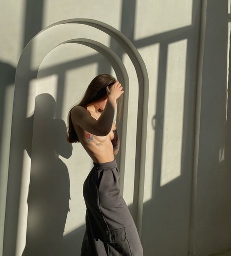 meow fit xxx kunst archiv