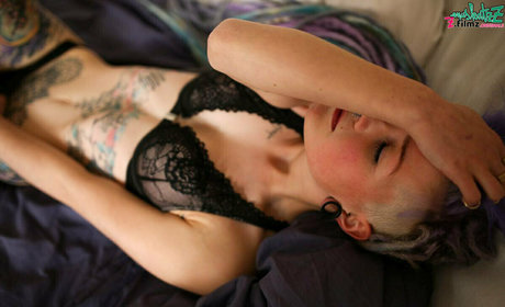 anuskatzzvip kunst porno foto