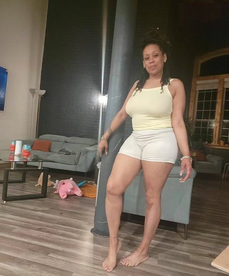 milf-model onlyfans kunst sexy foto